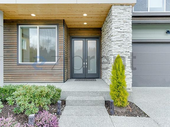 4th image of 24308 NE 24th St