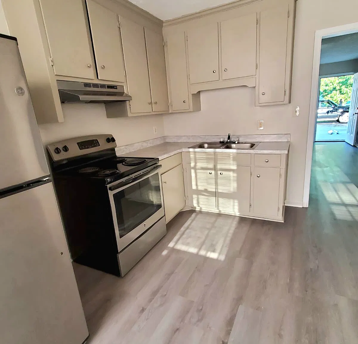 2212 Candlewood Dr SW — Photo 2