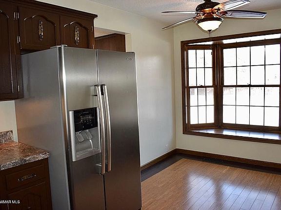 5th image of 108 Kenwood Ct
