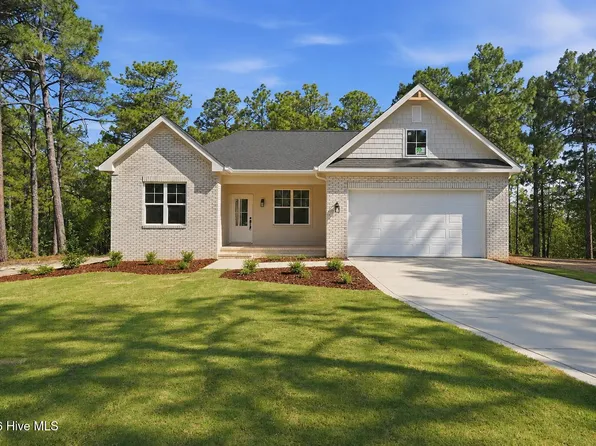 151 Parkwood Court, West End, NC 27376