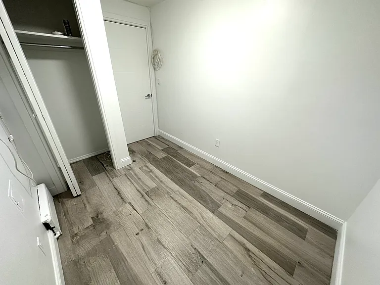 320 E 6th St #CH — Photo 20