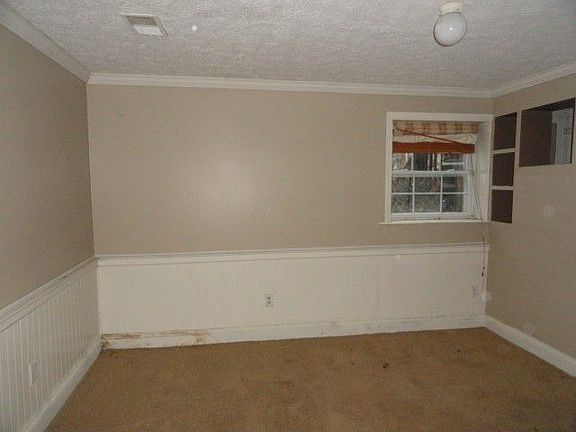 3rd image of 3756 Sundart Dr