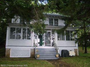 Shore Dr, Moosic, PA 18507