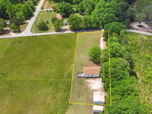 1428 Simmons Rd, Gray Court, SC 29645