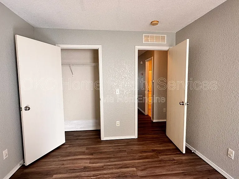 5520 Bush Creek Way — Photo 25