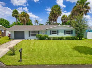 3827 Lighthouse Dr, Palm Beach Gardens, FL 33410