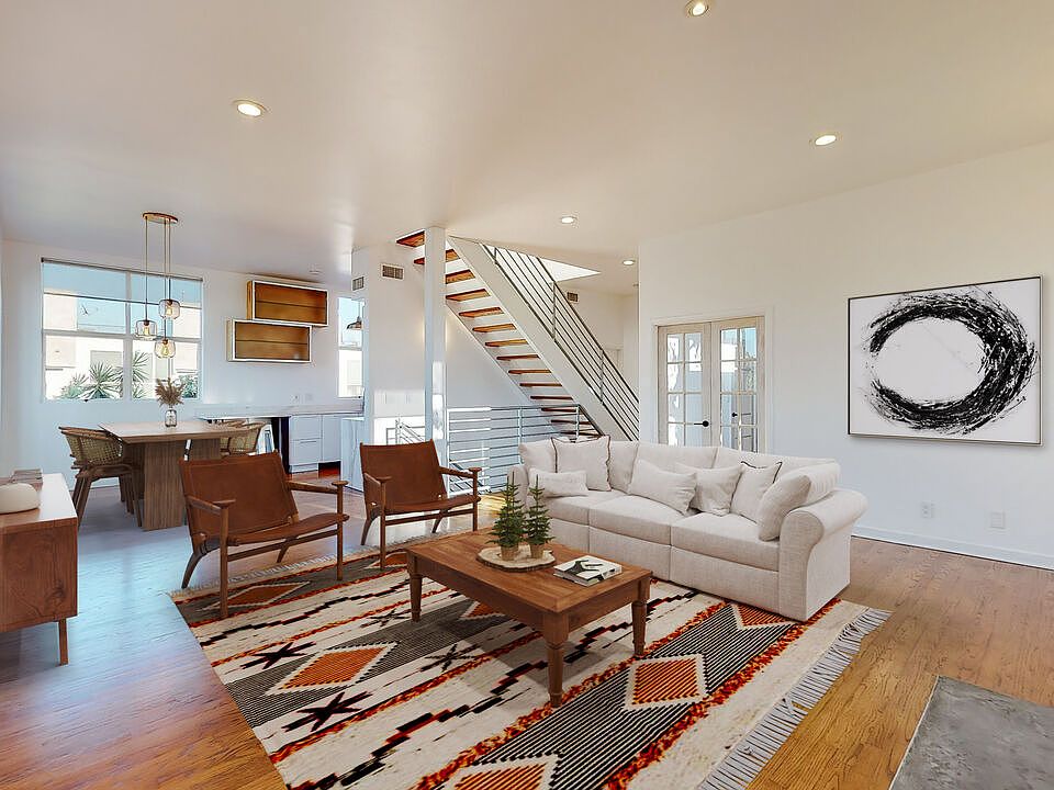 1st image of 650 Rose Ave APT 1