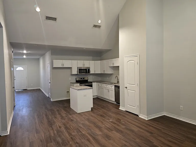 8083 County Road 436 — Photo 5