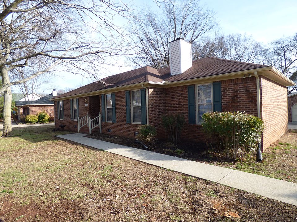 1st image of 2122 Winthorne Ln