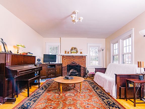 5th image of 1308 Bedford Ave