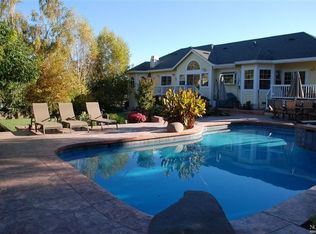 479 Ormsby Ln, Petaluma, CA 94954
