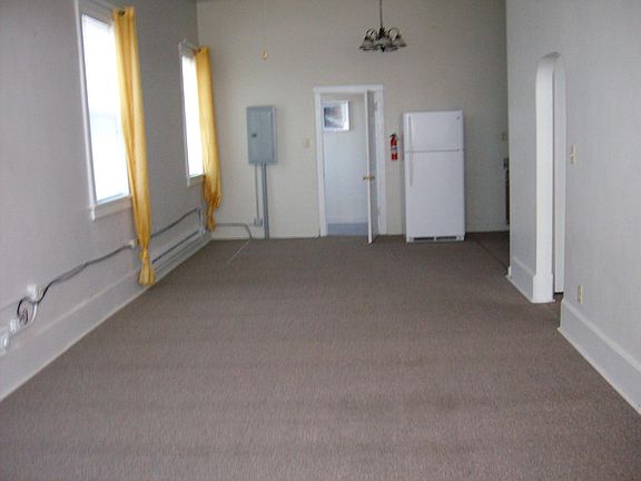 3rd image of 105 Plymouth St NW #2
