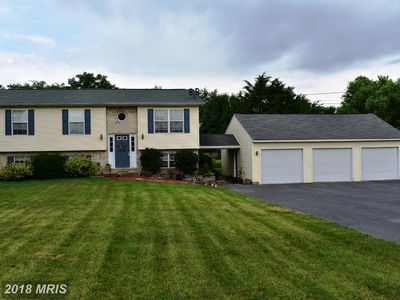 84 Elara Ct, Bunker Hill, WV, 25413