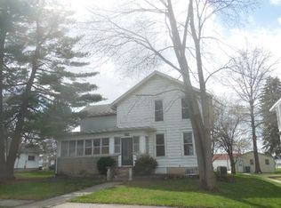 312 S Green St, Chenoa, IL 61726