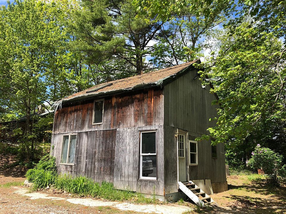 2nd image of 723 Bakerstown Rd
