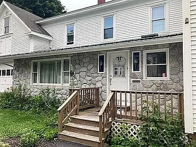 68 High St #1B Photo 1