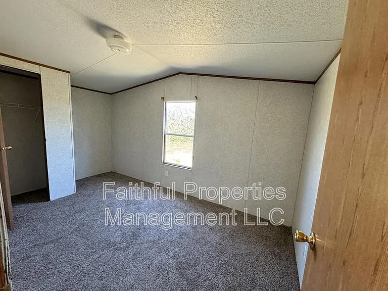 10323 County Road 2301 — Photo 7