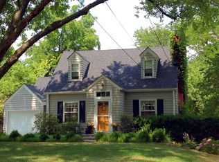 3819 Lincoln Place Dr, Des Moines, IA 50312