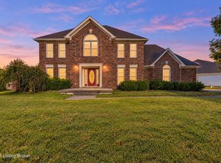 10500 Waycross Ave, Louisville, KY 40229