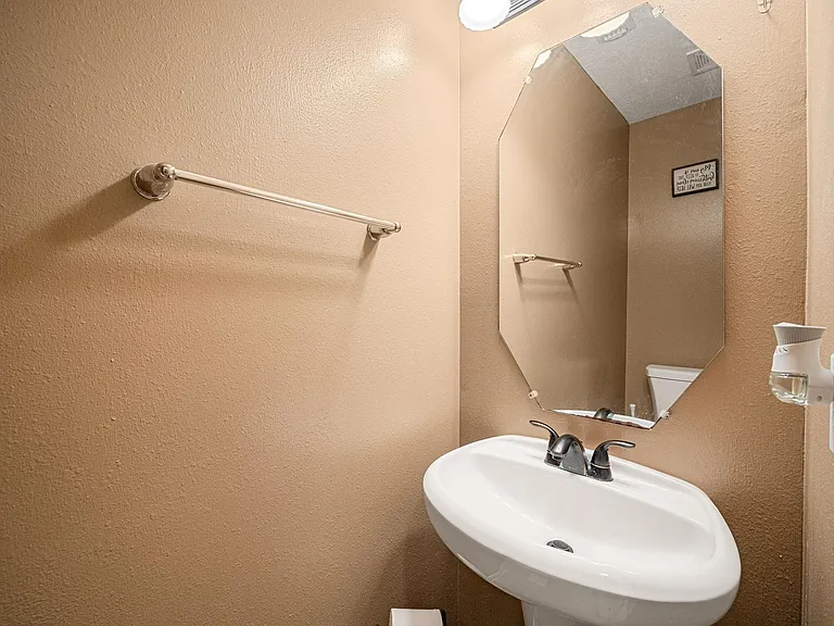 13835 Cane Valley Ct — Photo 34