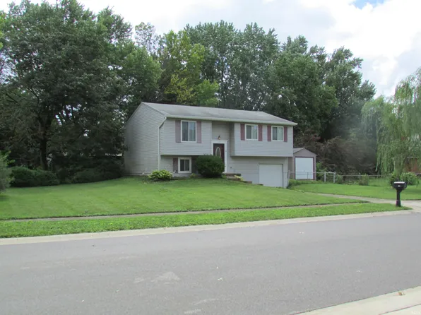 1103 Rosengarten Dr, Greenwood, IN 46142