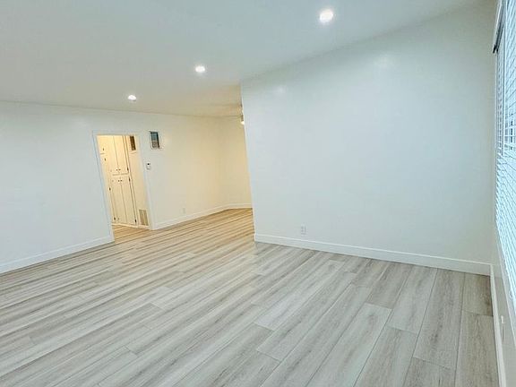 3rd image of 3919 Ursula Ave APT 11