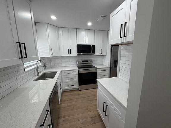 3rd image of 18081 SE Country Club Drive #17-170