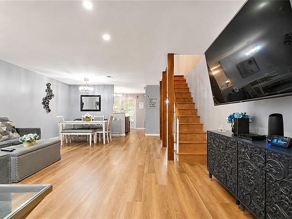 2nd image of 60 Stone Ln Unit 107E