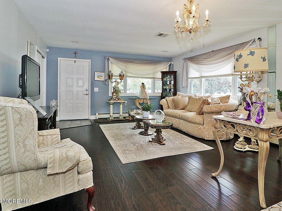 1st image of 112 Santiago Drive