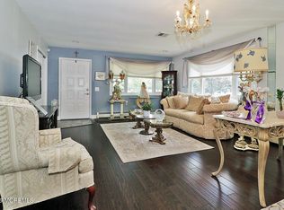 112 Santiago Dr, Toms River, NJ 08757
