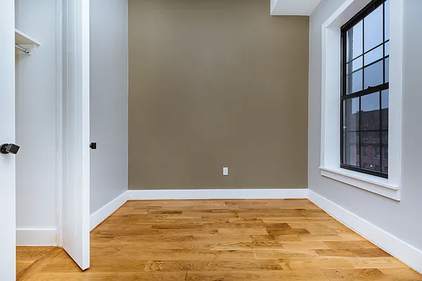 Rented by Nooklyn NYC LLC | media 47