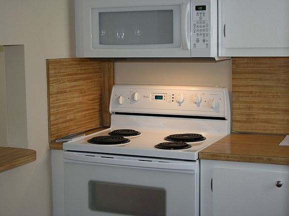 4th image of 300 Forest Lakes Blvd APT 307