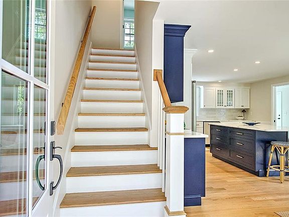 4th image of 1 Cheshire Dr