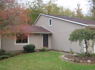 13869 King Arthur Ct, Newbury, OH 44065