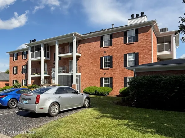 1305 Donard Park Ave, Louisville, KY 40218