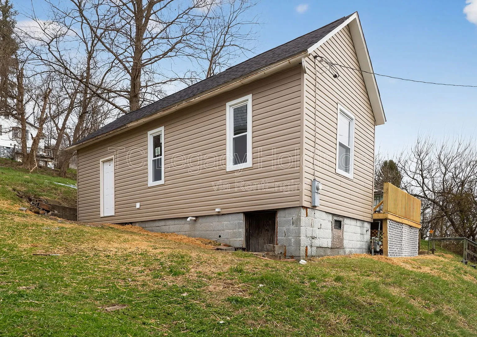 2 bed, 1.0 bath, 798 sqft, $1,100 — Photo 3