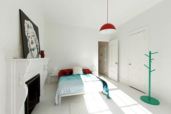 Sold by Isen & Company : Real Estate Advisors | media 10