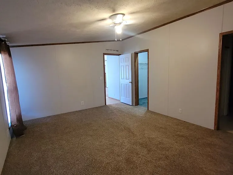 500 N Oakwood St — Photo 11
