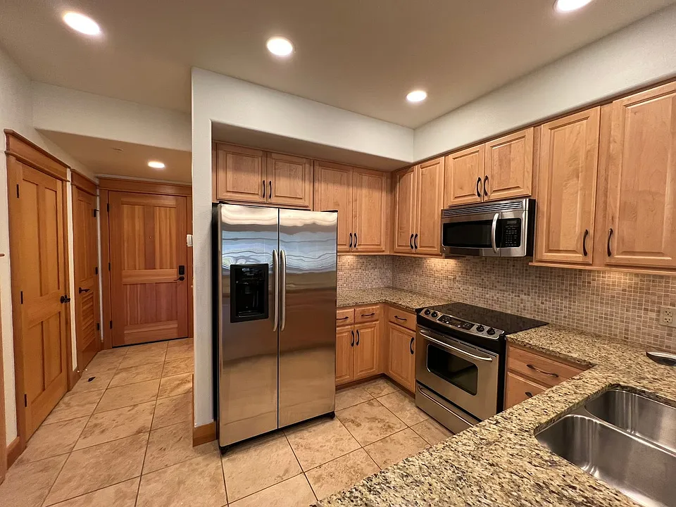 2151 N Main St #221