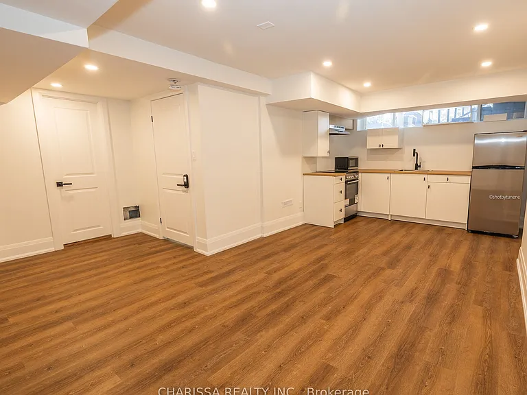 60 Belvedere Dr — Photo 44