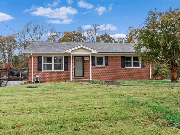 175 Sherwood Dr, Mount Airy, NC 27030