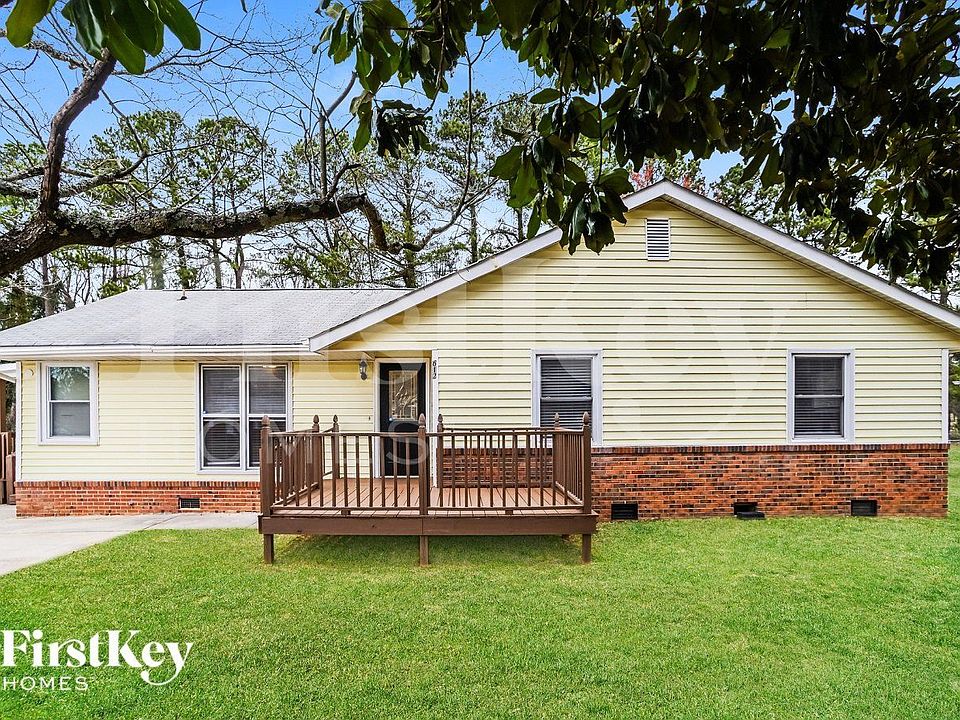 1st image of 612 Oakwood Ln