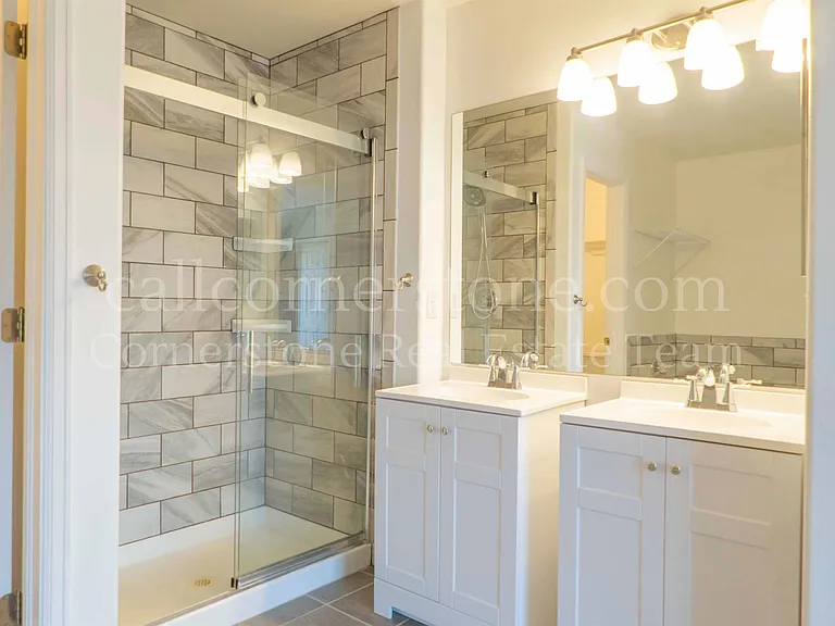 743 Descendant Dr — Photo 29