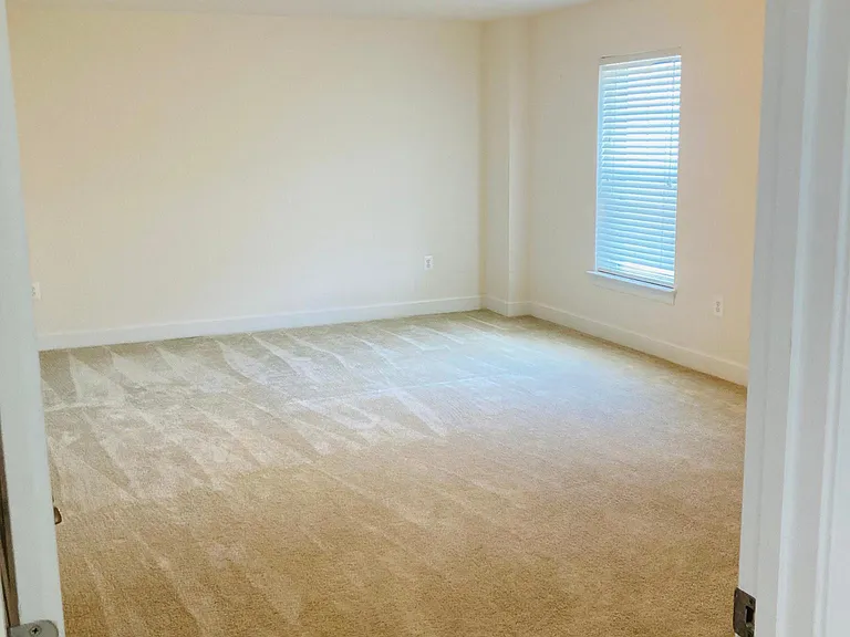 3357 Soaring Cir — Photo 10