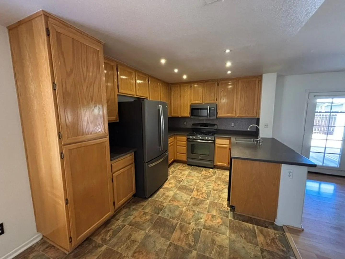 2231 Camino Dr., Calexico — Photo 2