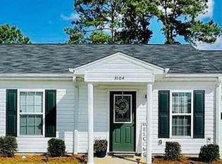 1703 Trade Winds Rd, Effingham, SC 29541