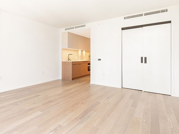 5th image of 333 Ward Ave #730