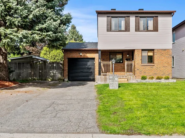 1 Airycot Cir, Ottawa, ON K2J 2L2