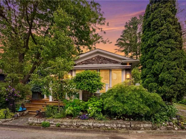 11 Peel St, Saint Catharines, ON L2N 5A2