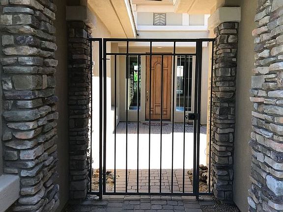 3rd image of 1829 W Dusty Wren Dr